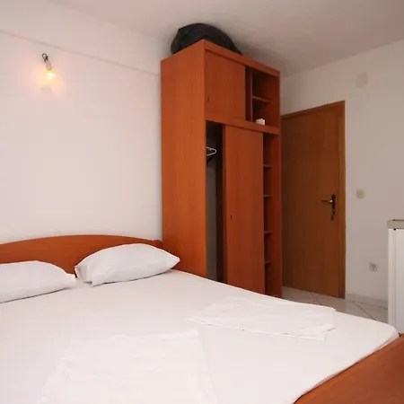 Studio 6745e Apartment
